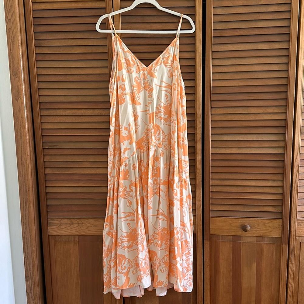 H&M Drop Waist Midi Dress. Size XL